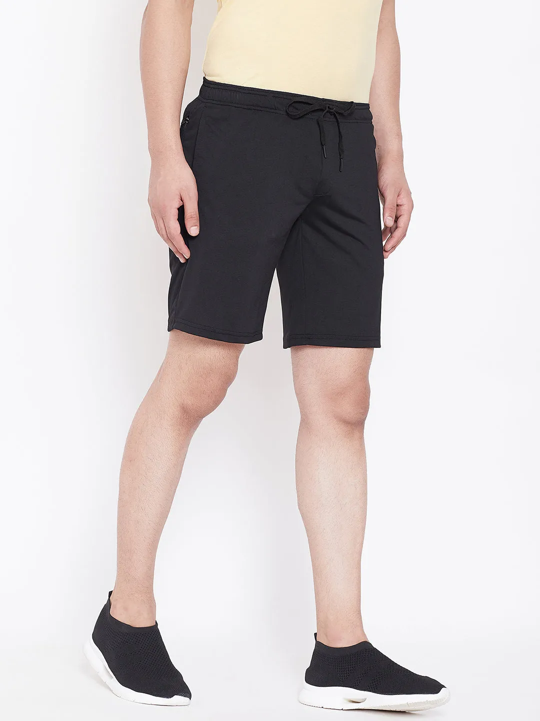 JUMP USA Men Black Solid Active Wear Shorts